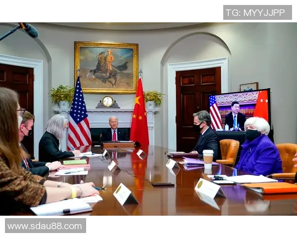 布莱克本与冈本的精彩对决揭示足球战术的博弈与激情