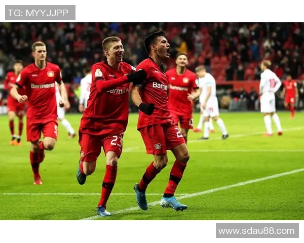 沃尔夫斯堡凭借强大实力轻取奥格斯堡，豪取胜利！