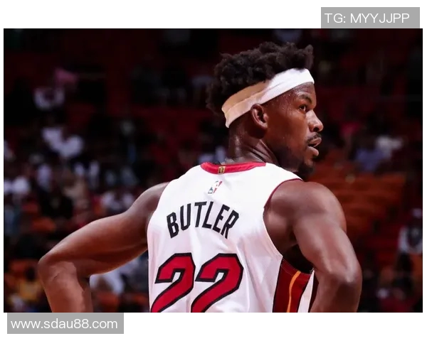 热火轻取尼克斯，巴特勒再次发挥稳定，季后赛表现令人瞩目