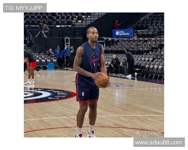 快船队逆转老鹰队,莱昂纳德砍下30+9引领胜利 快船队逆转老鹰队,莱昂纳德砍下30+9引领胜利