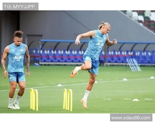 曼城与横滨水手精彩对决直播全程回顾与赛后分析 曼城与横滨水手精彩对决直播全程回顾与赛后分析