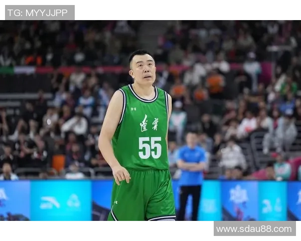 韩德君的篮球人生:从青涩少年到CBA传奇的奋斗历程与辉煌成就 韩德君的篮球人生:从青涩少年到CBA传奇的奋斗历程与辉煌成就