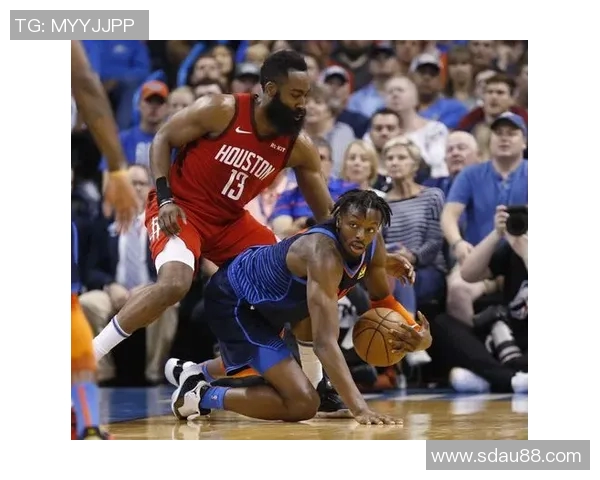 火箭与雷霆第六战激战正酣谁能在季后赛中逆转局势争夺胜利 火箭与雷霆第六战激战正酣谁能在季后赛中逆转局势争夺胜利