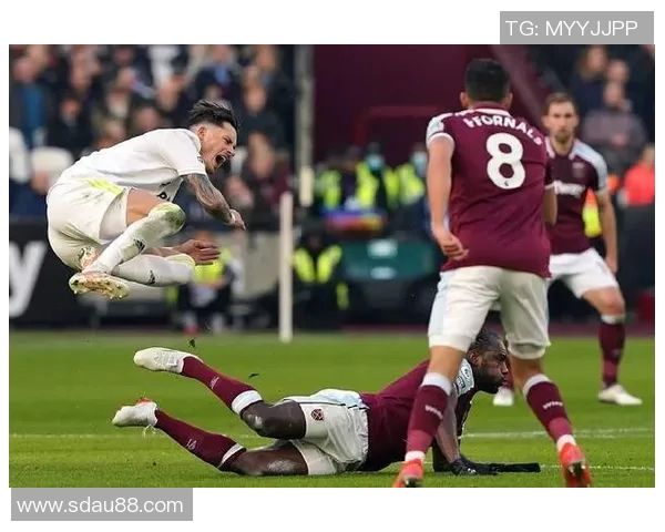 热刺与曼联对决前瞻分析谁能在英超赛场上笑到最后 热刺与曼联对决前瞻分析谁能在英超赛场上笑到最后