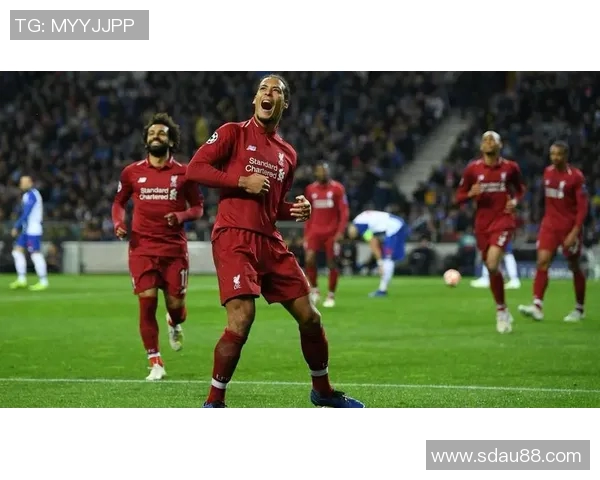 哈德斯非尔德主场迎战利物浦决战英超争夺激烈展开