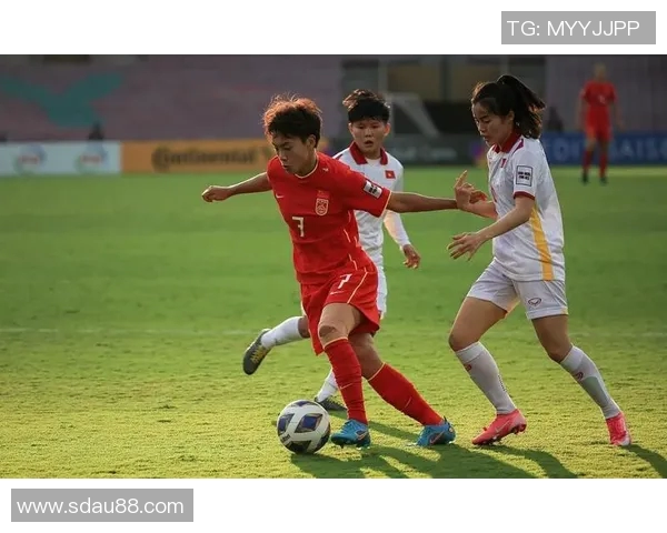 缅甸女足与越南女足激战正酣谁将赢得东南亚足球荣耀