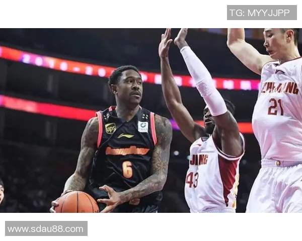 马尚布鲁克斯的篮球之路与职业生涯的辉煌成就与挑战解析