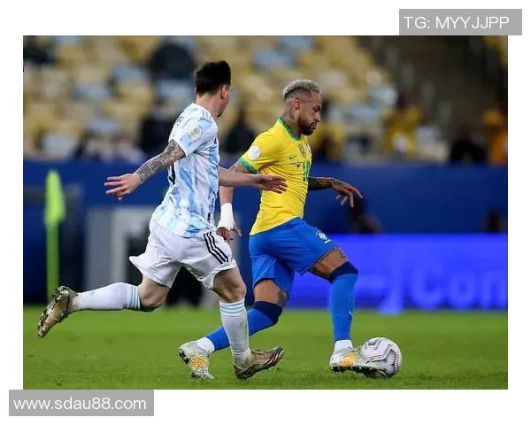 华拉古斯与普马斯激情对决谁能在赛场上笑到最后