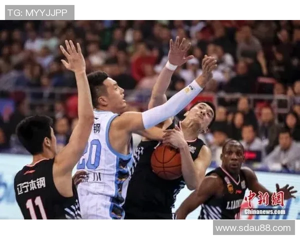 鲁能与建业激战正酣直播盛况尽在眼前精彩不断不容错过